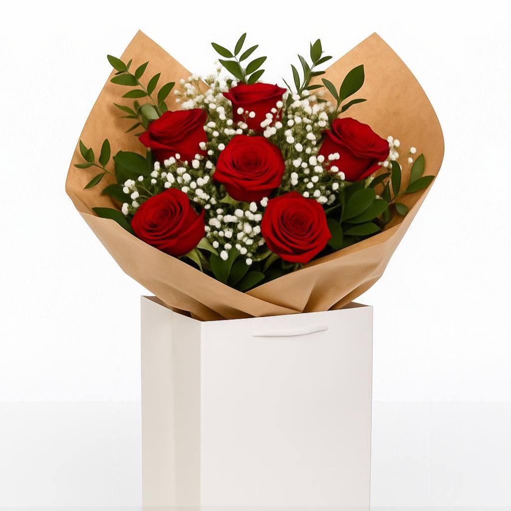 Rosas com Nuvens de Gypsophila